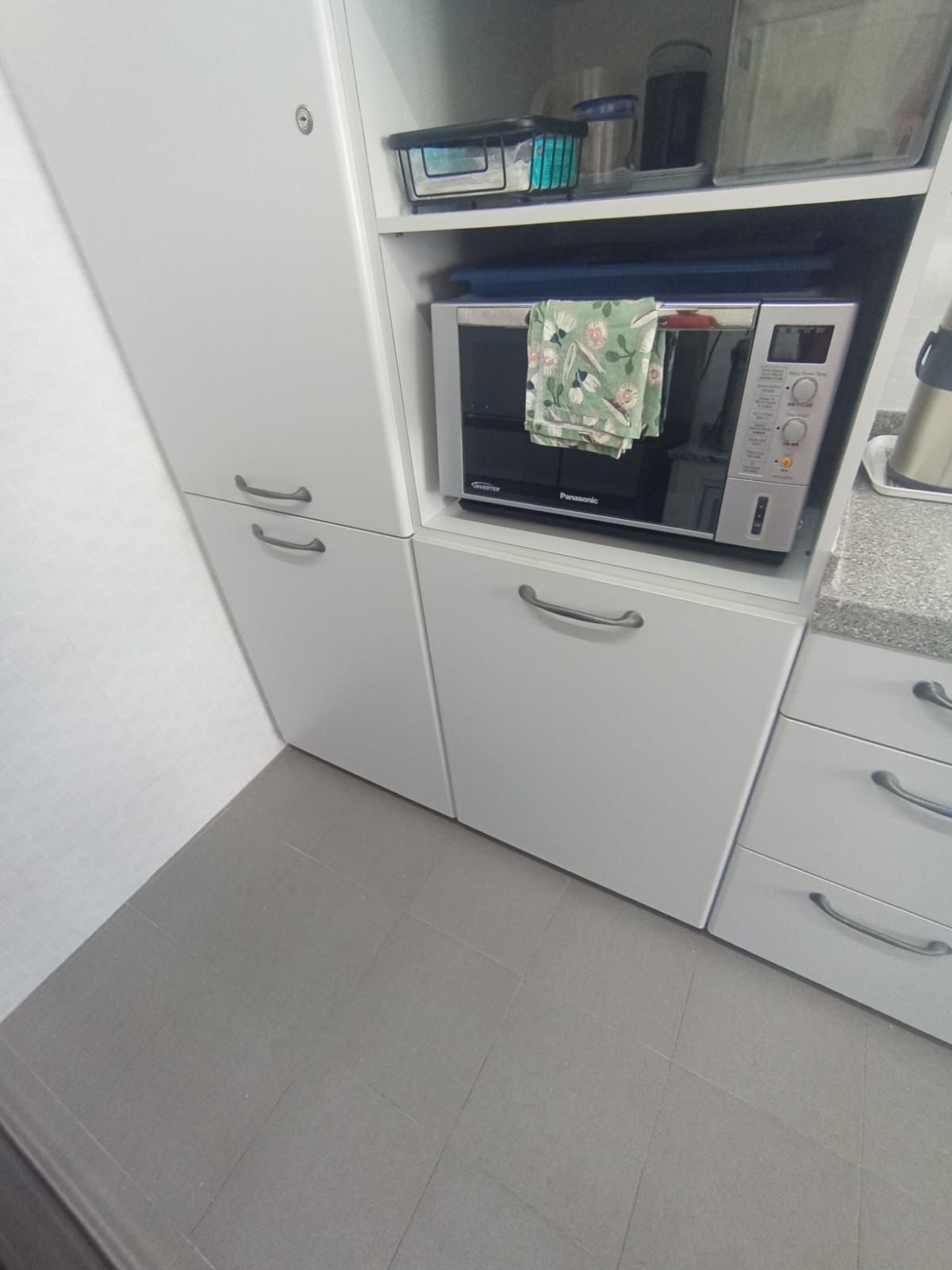 Revive Your Kitchen: Expert Kitchen Cabinet Repair Services in Singapore